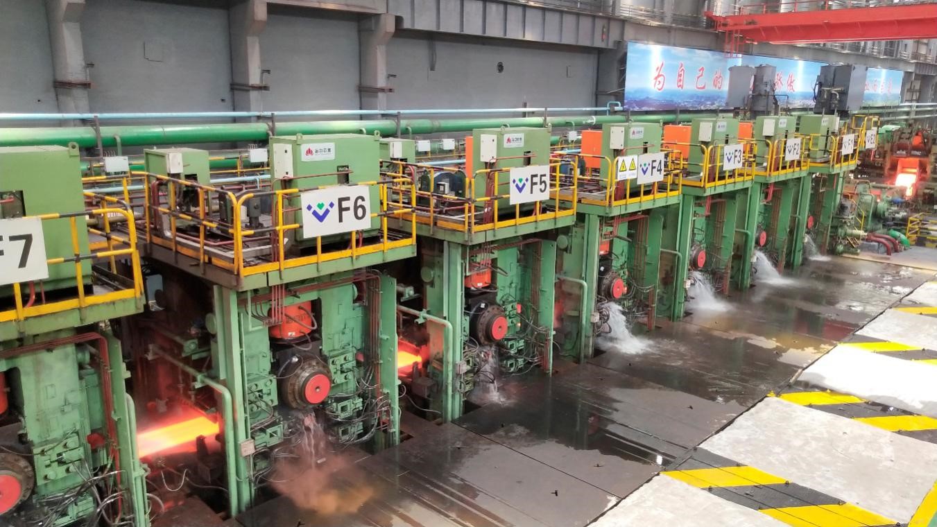 風雨多經志彌堅 氣貫長虹渡關山——釩鈦科技板材生產突破13萬噸大關紀實(圖3) 風雨多經志彌堅 氣貫長虹渡關山——釩鈦科技板材生產突破13萬噸大關紀實(圖3)