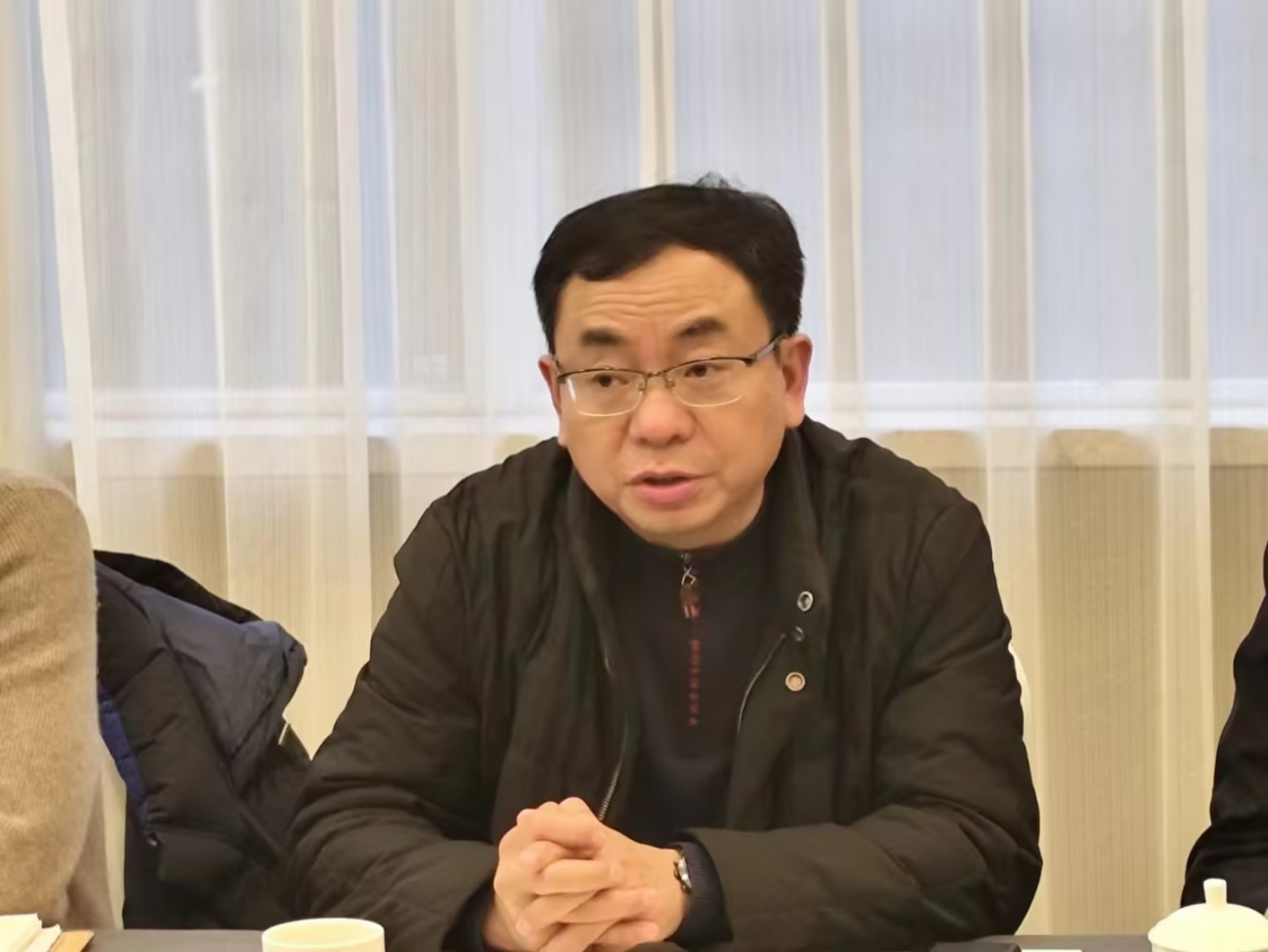 引智借力,抓產品研發,促轉型升級 ——礦業總公司、四川大學團隊聯合召開科技交流會(圖3) 引智借力,抓產品研發,促轉型升級 ——礦業總公司、四川大學團隊聯合召開科技交流會(圖3)