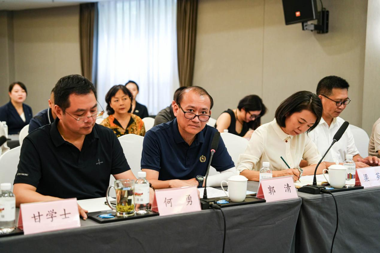 省直工委一行到川威開展組織生活活動(圖4) 省直工委一行到川威開展組織生活活動(圖4)